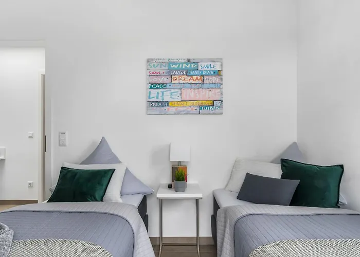 Dock 76 Bridge - Penthouse *